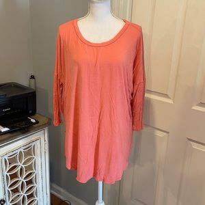 Slouchy boutique corral tee